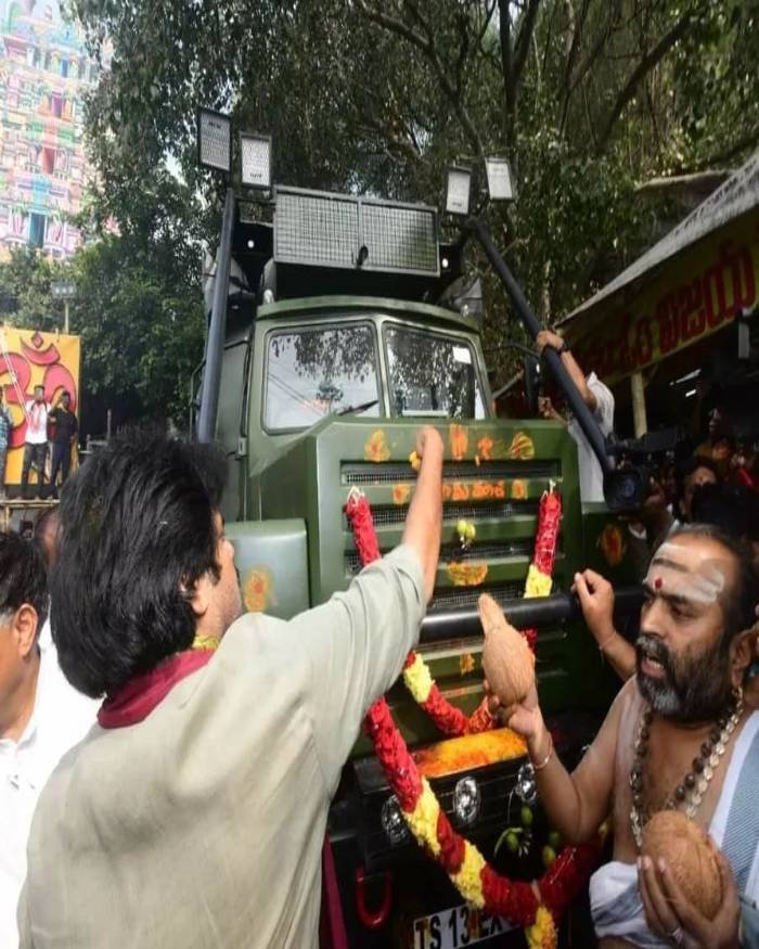 pawan kalyan_teluguvox 5